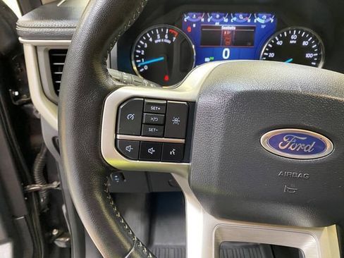 Used 2024 Ford Expedition Max XLT image 36