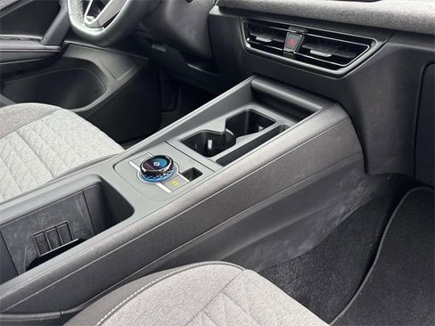 Used 2025 Volkswagen Tiguan S image 29