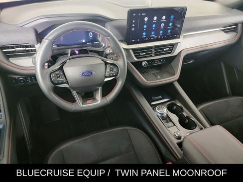 Used 2025 Ford Explorer ST AWD/4WD image 32