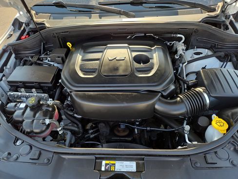 Certified 2019 Dodge Durango SXT w/ 3rd Row Seating Group AWD/4WD image 34