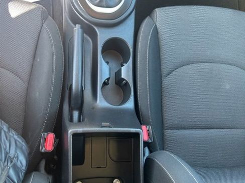 Used 2023 Kia Forte LXS w/ LXS Technology Package image 19