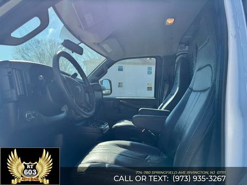 Used 2023 GMC Savana 2500 Extended image 17