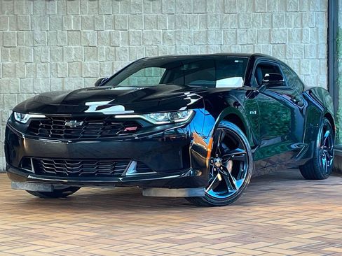 Used 2021 Chevrolet Camaro LT w/ RS Package image 2
