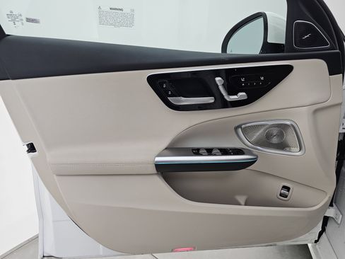 Used 2025 Mercedes-Benz C 300 C 300 image 11