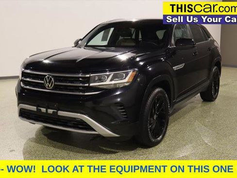 Used 2022 Volkswagen Atlas Cross Sport SE image 3