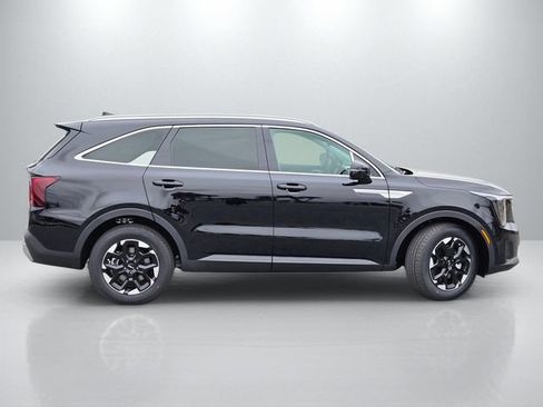 New 2026 Kia Sorento S FWD image 3