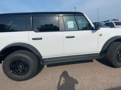 New 2026 Ford Bronco Outer Banks w/ Sasquatch Package AWD/4WD image 9