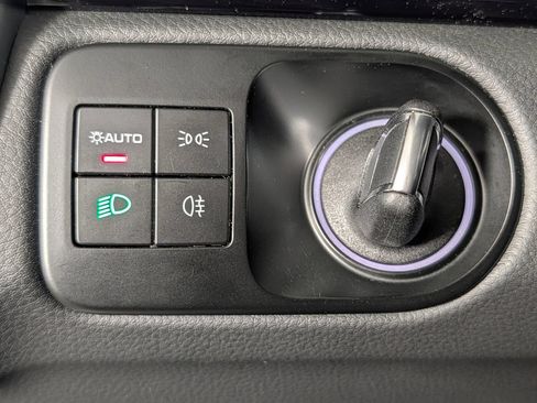 Certified 2023 Porsche Cayenne Platinum Edition AWD/4WD image 33