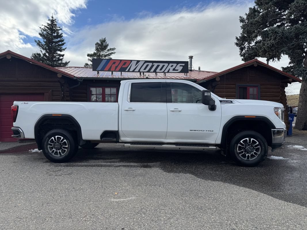 Used 2021 GMC Sierra 3500 SLE AWD/4WD image 4