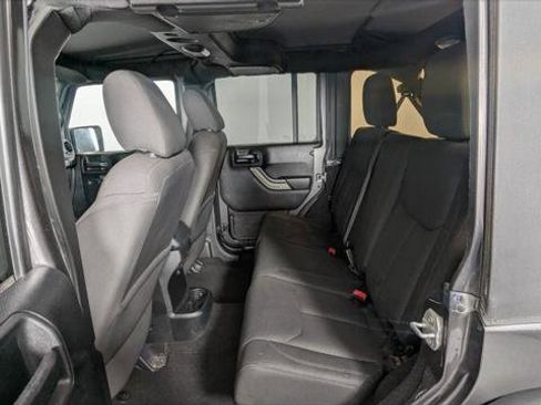 Used 2017 Jeep Wrangler Unlimited Sport w/ Quick Order Package 23S AWD/4WD image 17
