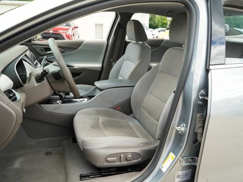 Used 2023 Chevrolet Malibu LS FWD image 7