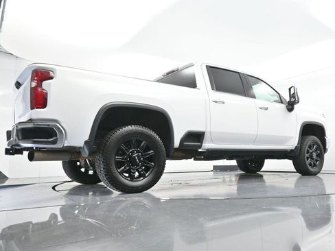 Used 2024 Chevrolet Silverado 2500 LTZ AWD/4WD image 47