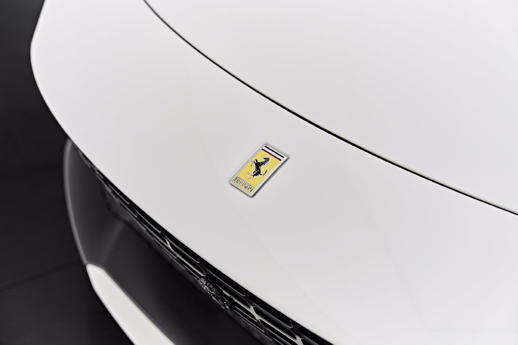Used 2022 Ferrari Roma RWD image 21