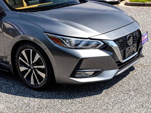 Used 2022 Nissan Sentra SV w/ SV Premium Package image 9