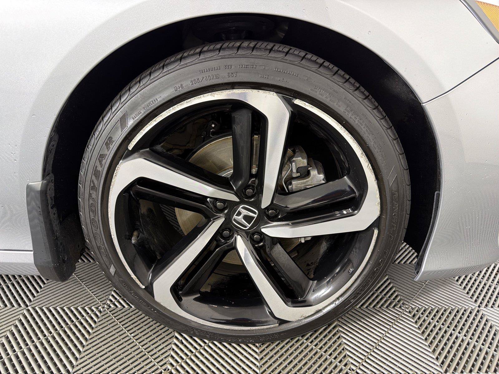 Used 2019 Honda Accord Sport image 10
