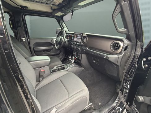 Used 2020 Jeep Wrangler Unlimited Sport AWD/4WD image 18