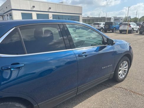 Used 2019 Chevrolet Equinox LT FWD image 10