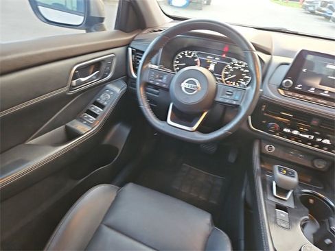 Used 2021 Nissan Rogue SL image 10