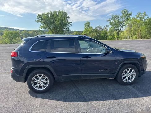 Used 2014 Jeep Cherokee Latitude w/ Comfort/Convenience Group image 4