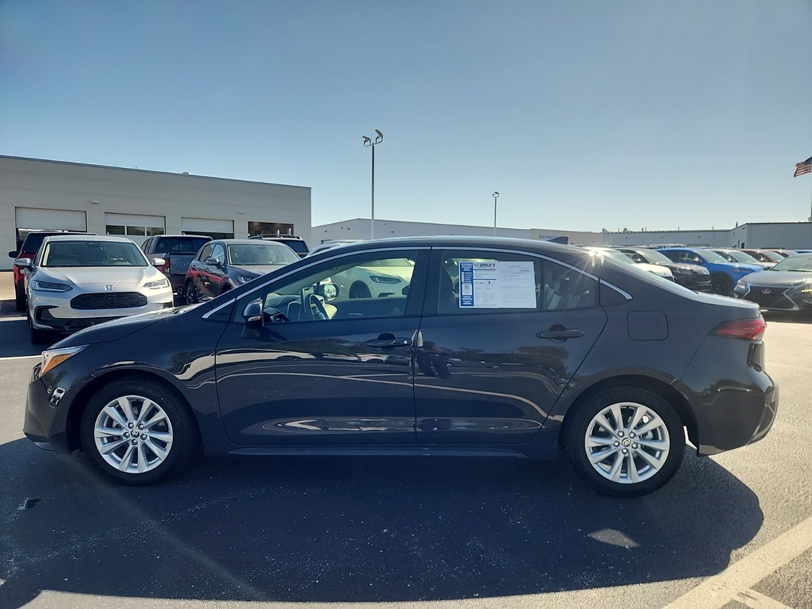 Used 2026 Toyota Corolla XLE FWD image 3