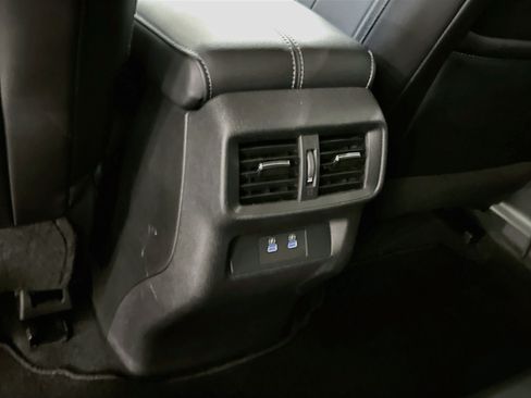 Used 2025 Nissan Murano SV AWD/4WD image 27
