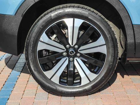 Used 2023 Volvo XC40 Recharge Plus w/ Protection Package Premier AWD/4WD image 10