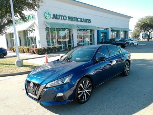Used 2020 Nissan Altima 2.5 SR image 1