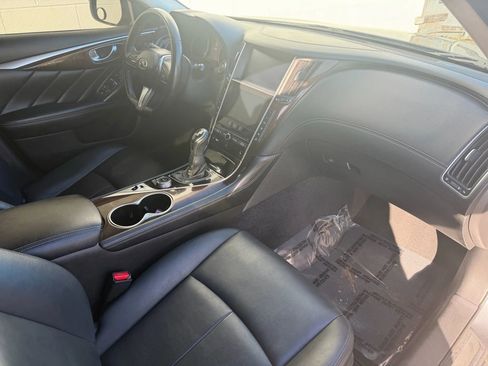 Used 2018 INFINITI Q50 Luxe w/ Essential Package (3.0T Luxe) image 13