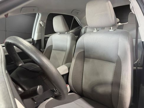 Used 2017 Toyota Corolla LE w/ Carpet Mat Package (TMS) FWD image 9