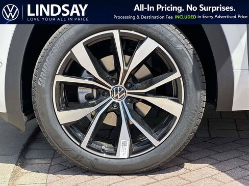 New 2026 Volkswagen Atlas Cross Sport SEL Premium R-Line AWD/4WD image 8