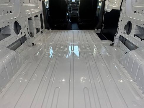 Used 2020 Ford Transit 250 Low Roof RWD image 15