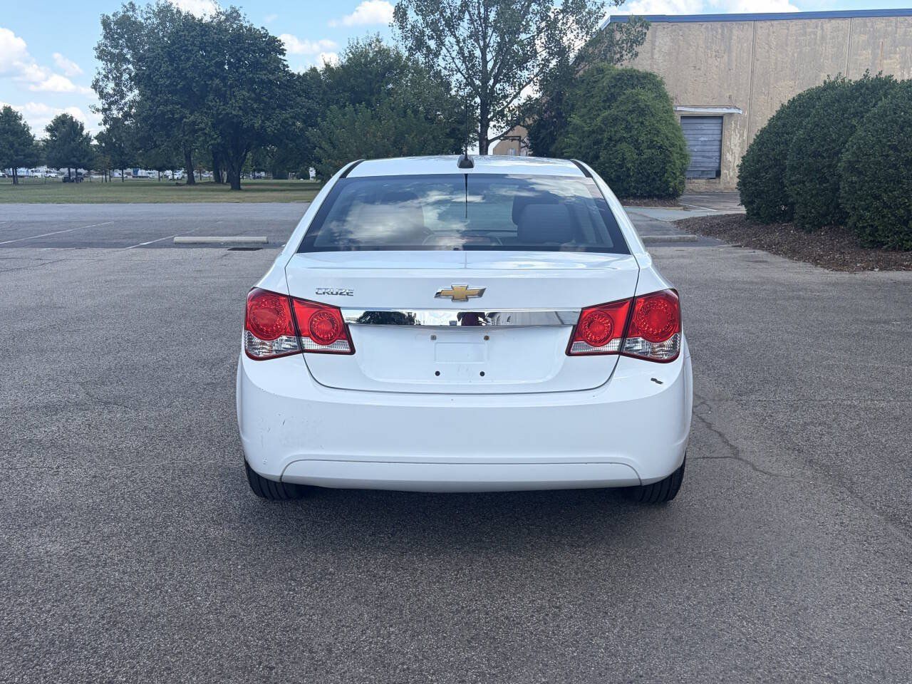 Used 2016 Chevrolet Cruze LS FWD image 6