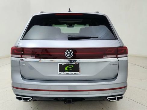 Used 2026 Volkswagen Atlas SEL Premium R-Line image 5