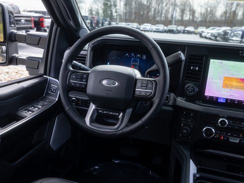 New 2026 Ford F250 Platinum w/ FX4 Off-Road Package image 36