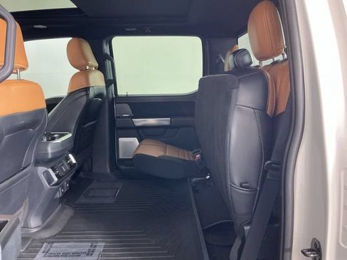 Used 2021 Ford F150 Platinum w/ FX4 Off-Road Package AWD/4WD image 34