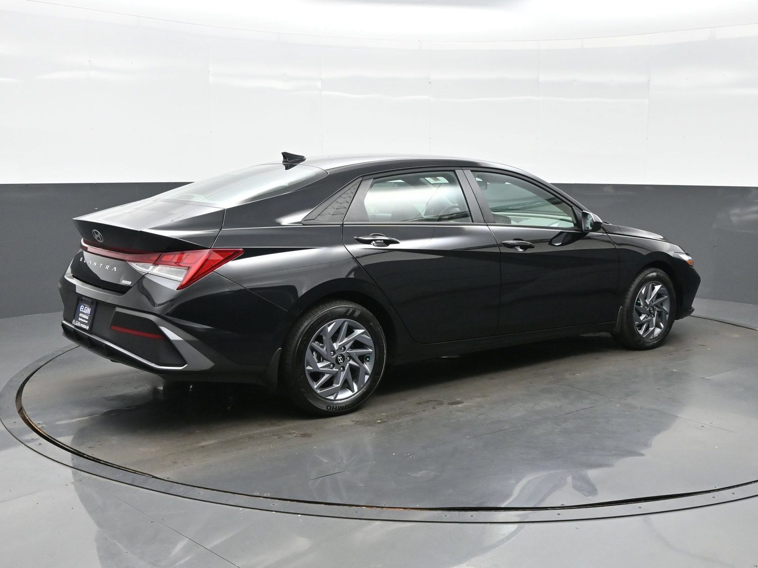 Certified 2026 Hyundai Elantra Hybrid FWD image 6