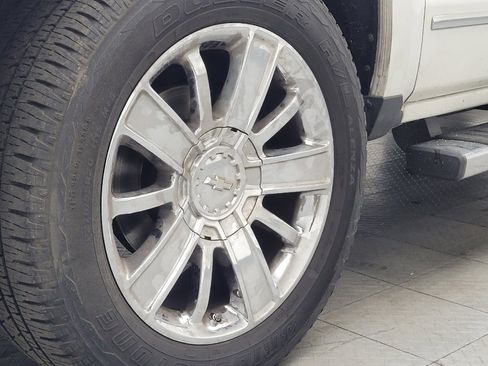 Used 2017 Chevrolet Silverado 1500 High Country AWD/4WD image 31