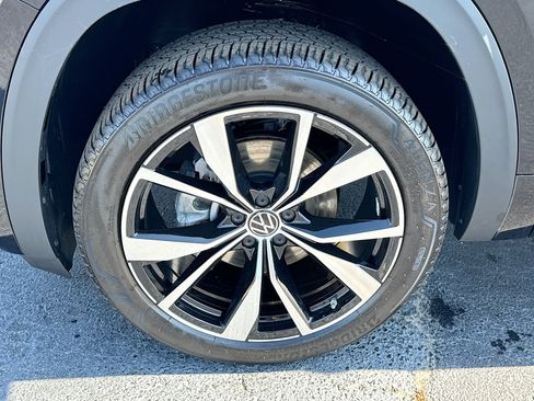 New 2025 Volkswagen Atlas Cross Sport SEL Premium R-Line image 20