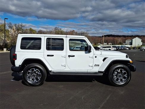 New 2026 Jeep Wrangler Sahara image 11