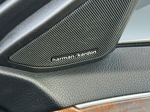 Used 2014 Mercedes-Benz E 350 4MATIC Wagon image 23