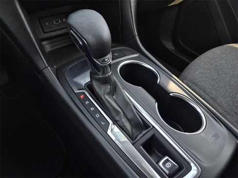 Certified 2022 Chevrolet Equinox LT image 19