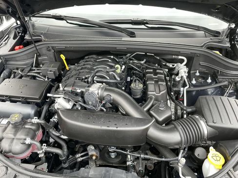 Used 2025 Dodge Durango GT image 43