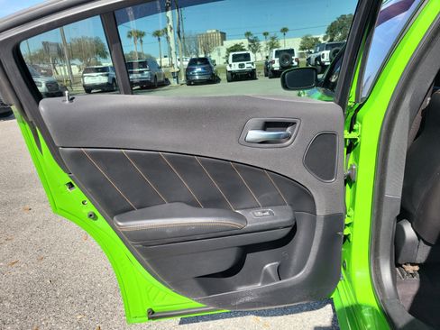 Used 2017 Dodge Charger R/T image 25