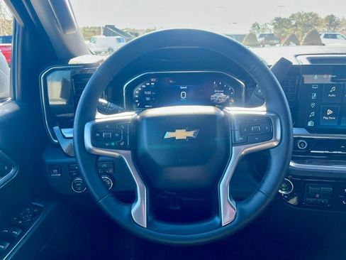 New 2025 Chevrolet Silverado 1500 LT AWD/4WD image 17