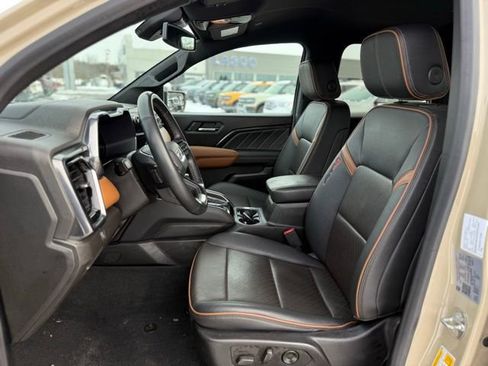 Used 2023 GMC Canyon AT4 w/ AT4 Premium Package image 2