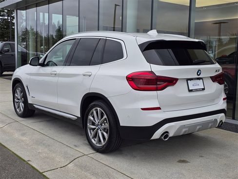 Used 2018 BMW X3 xDrive30i image 3