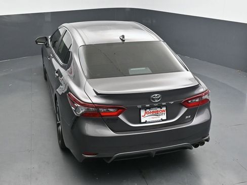 Used 2021 Toyota Camry SE FWD image 30