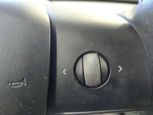 Used 2022 Tesla Model 3 RWD image 16