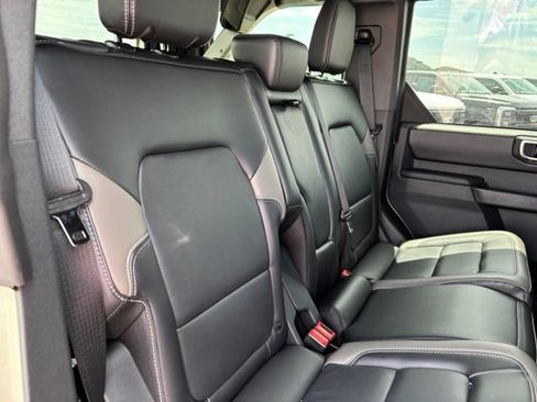 New 2026 Ford Bronco Outer Banks w/ Sasquatch Package AWD/4WD image 20