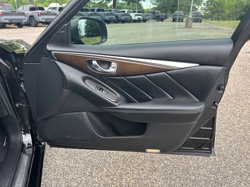 Used 2019 INFINITI Q50 Luxe w/ Essential Package (3.0T Luxe) RWD image 12